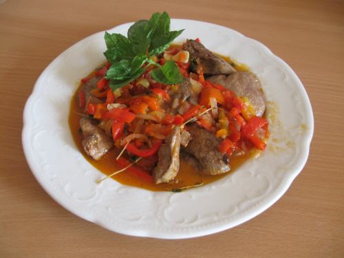 ficatei de curcan cu rosii